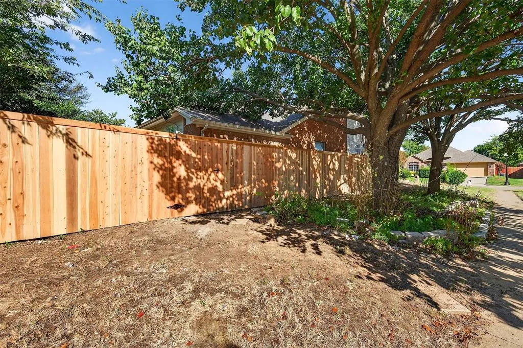5101 Stonecrest Drive