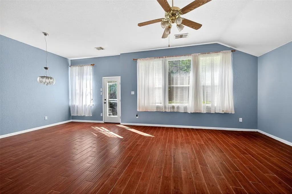 5101 Stonecrest Drive