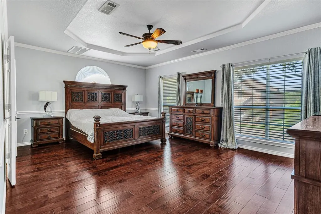 5804 Midnight Moon Drive