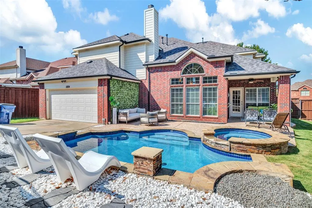 5804 Midnight Moon Drive