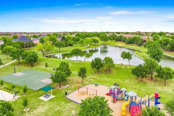 5804 Midnight Moon Drive