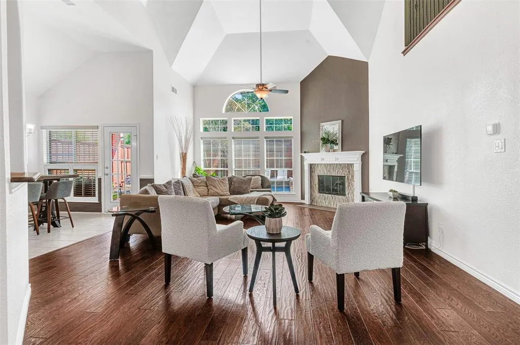 5804 Midnight Moon Drive