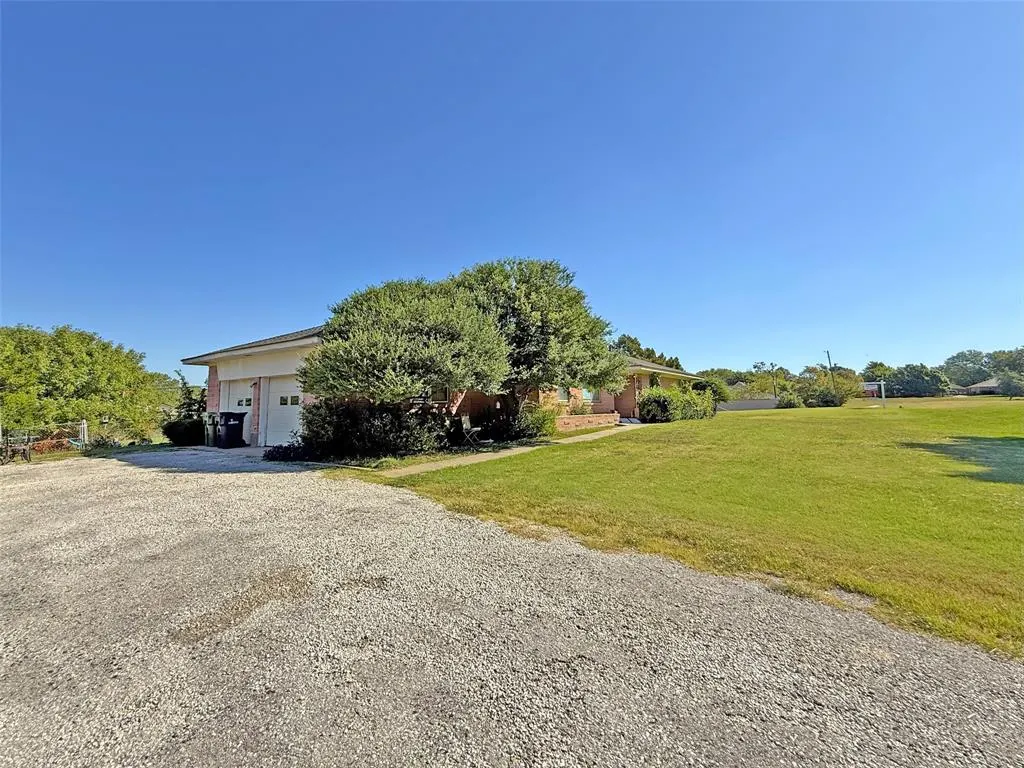 307 E 5th Street