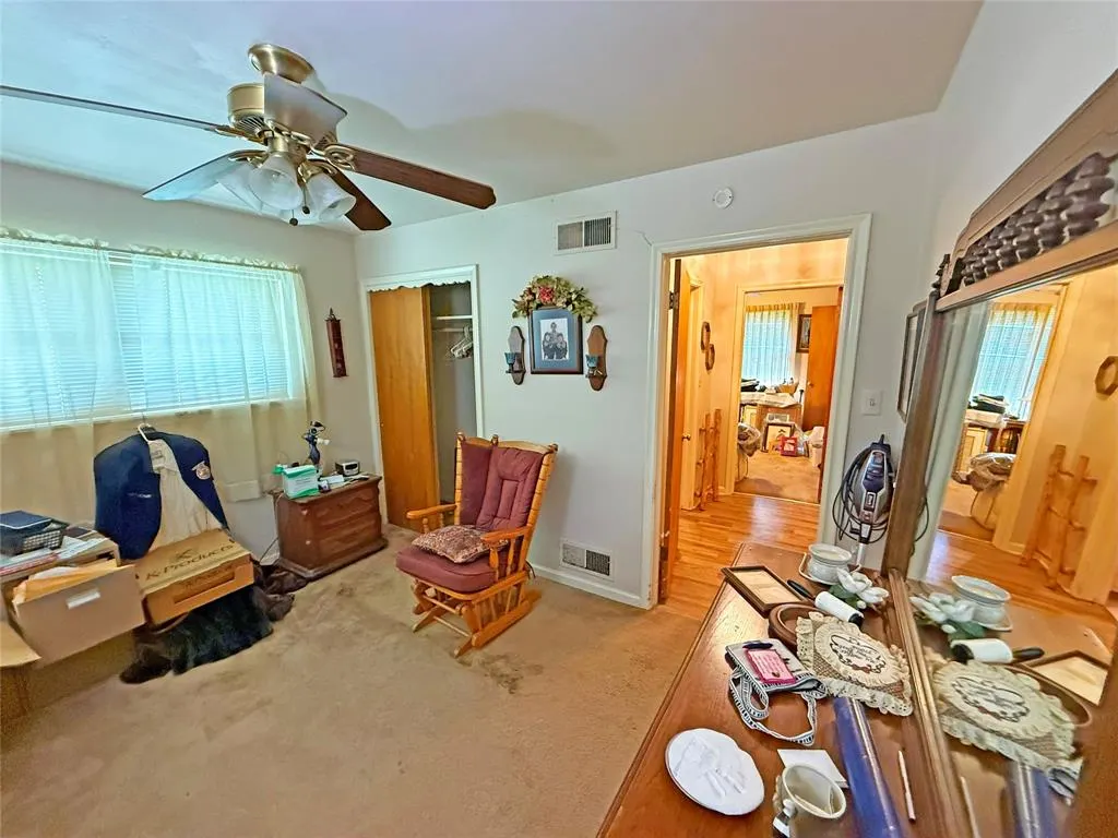 307 E 5th Street