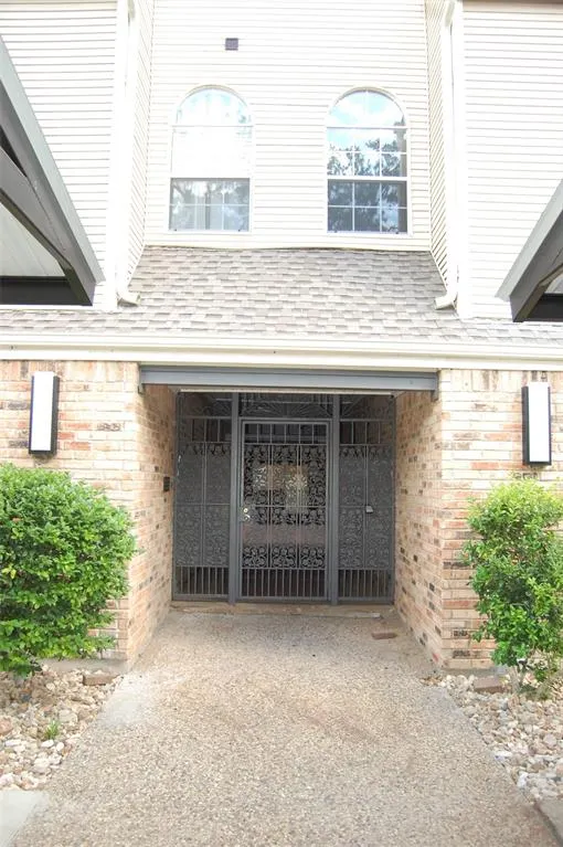 5325 Bent Tree Forest Drive, #1102