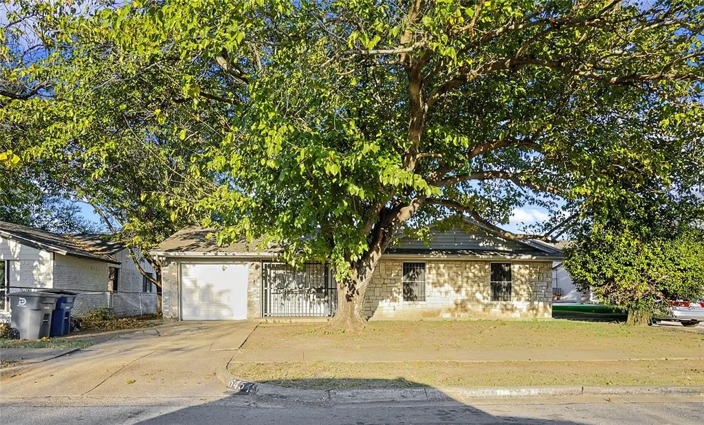 6454 Cinnamon Oaks Drive