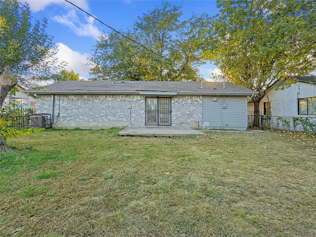 6454 Cinnamon Oaks Drive