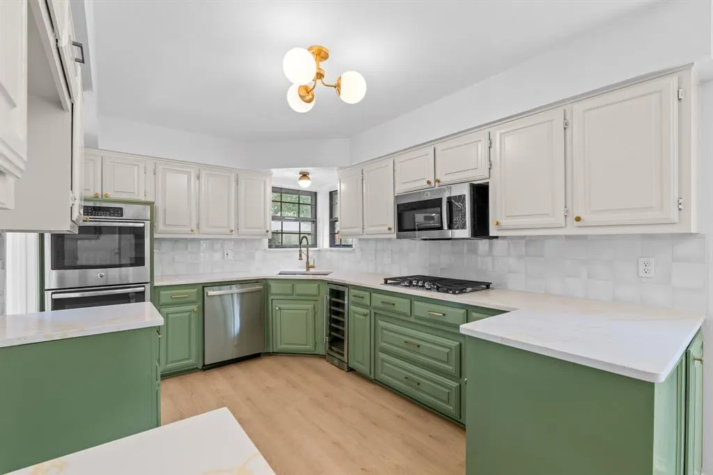238 High Brook Drive