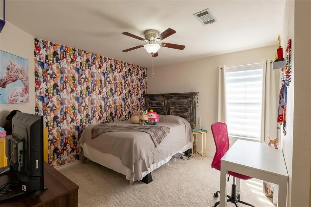 915 Autumn Ridge Drive