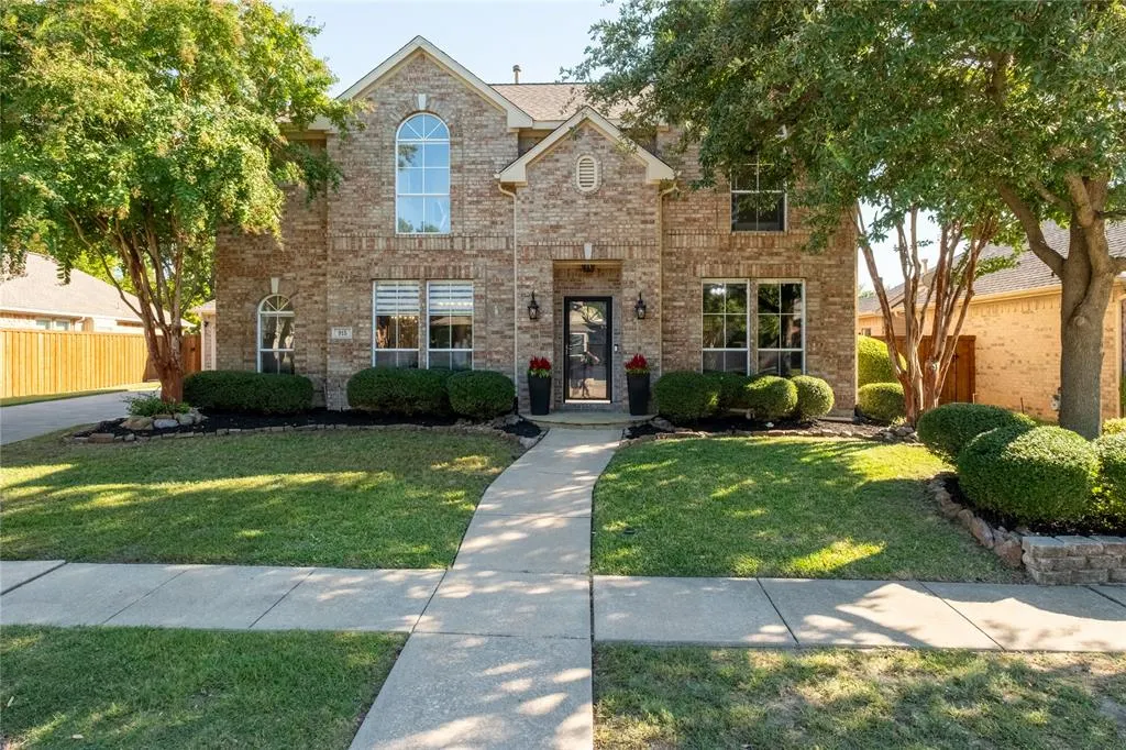915 Autumn Ridge Drive