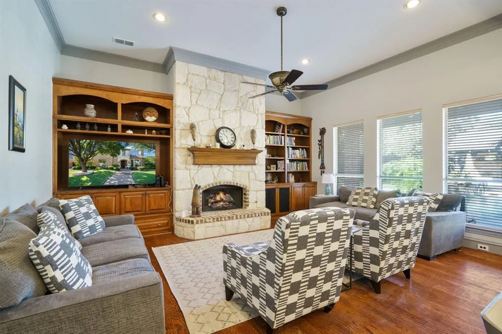 2429 Dillon Drive