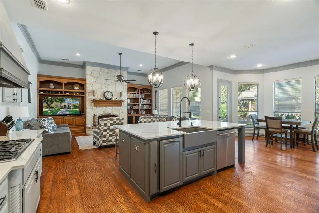 2429 Dillon Drive
