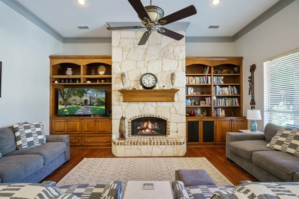 2429 Dillon Drive