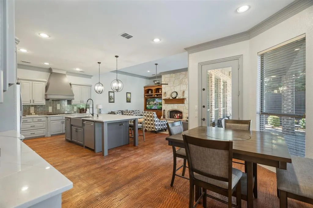 2429 Dillon Drive