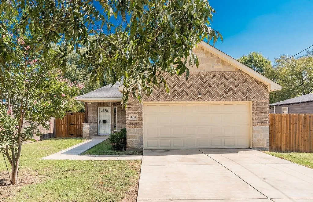 4838 E Frio Drive