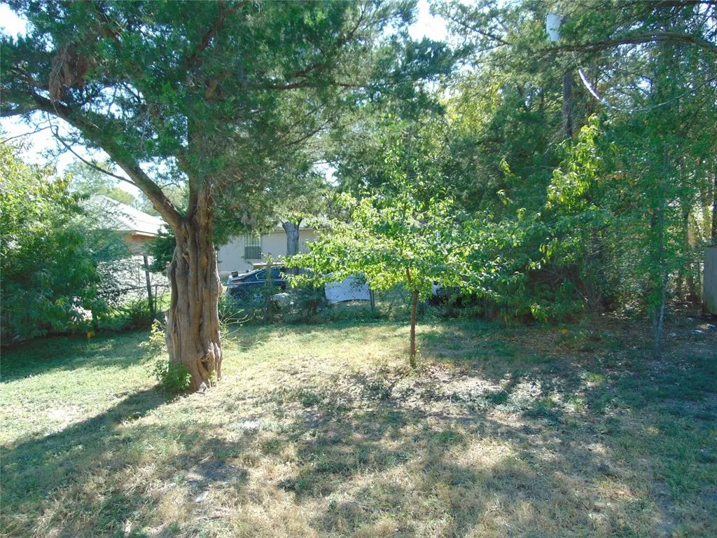 2516 Fatima Avenue