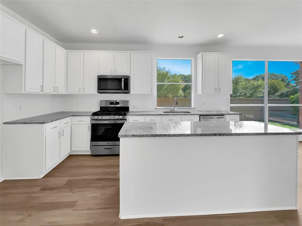 8801 Falcon Crest Drive