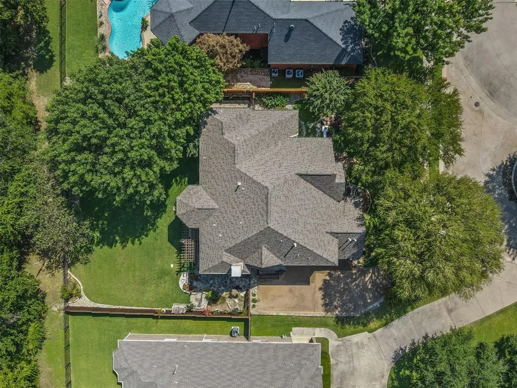 500 Broad Leaf Lane