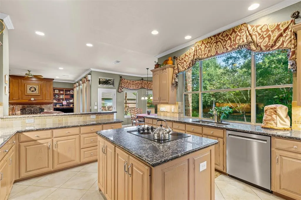 500 Broad Leaf Lane