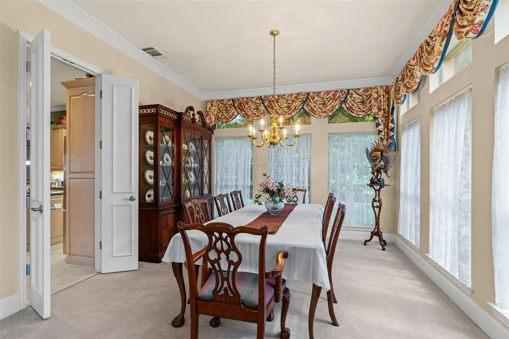 500 Broad Leaf Lane