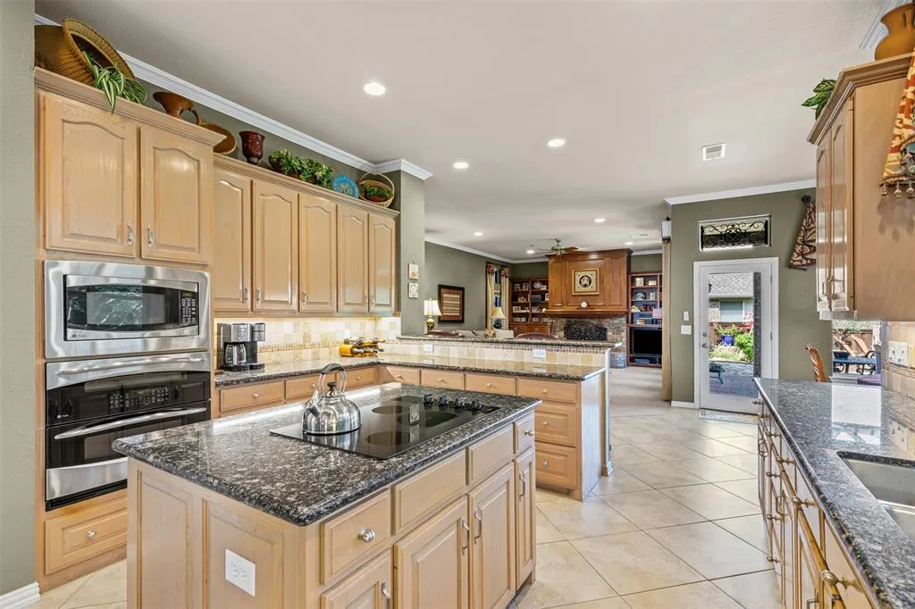 500 Broad Leaf Lane