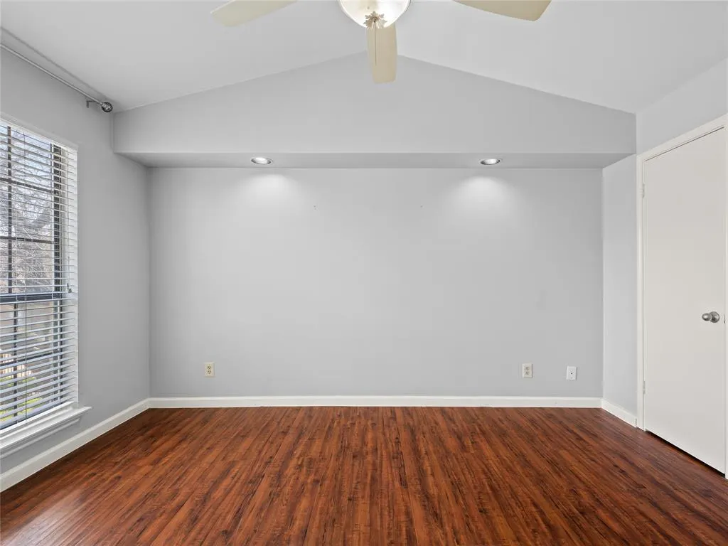 3101 Townbluff Drive, #1024