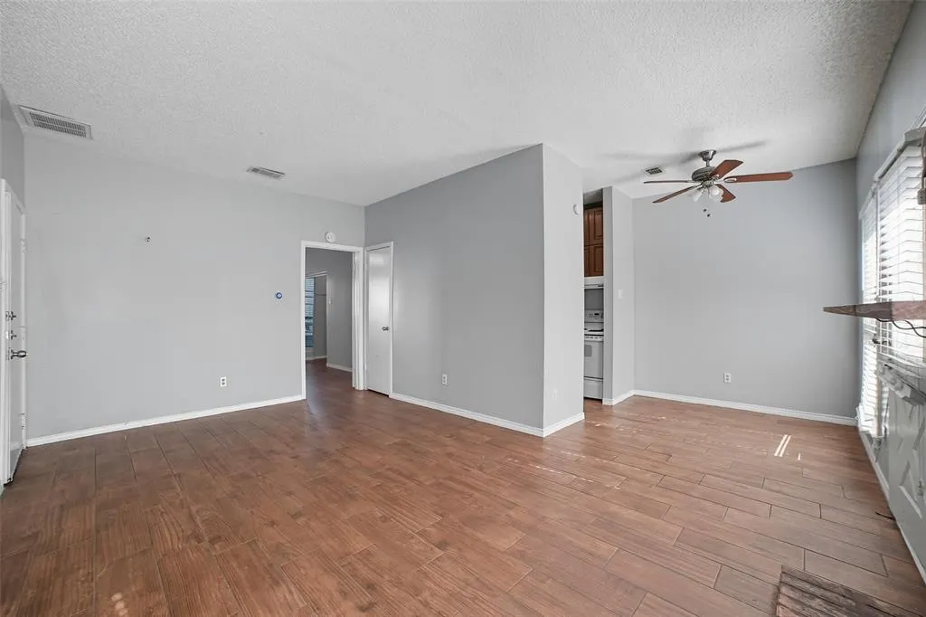 5620 Live Oak Street, #104