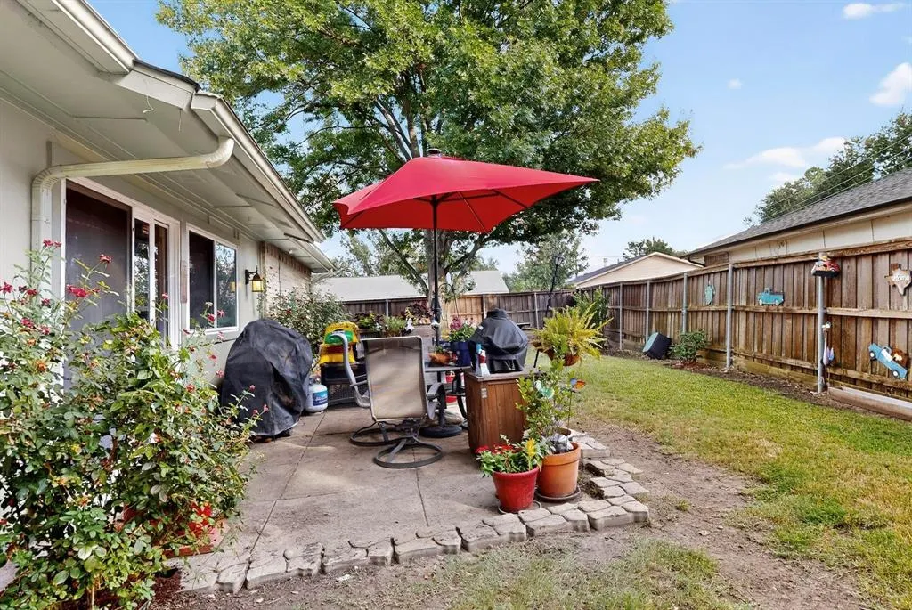 3904 Villa Downs Drive