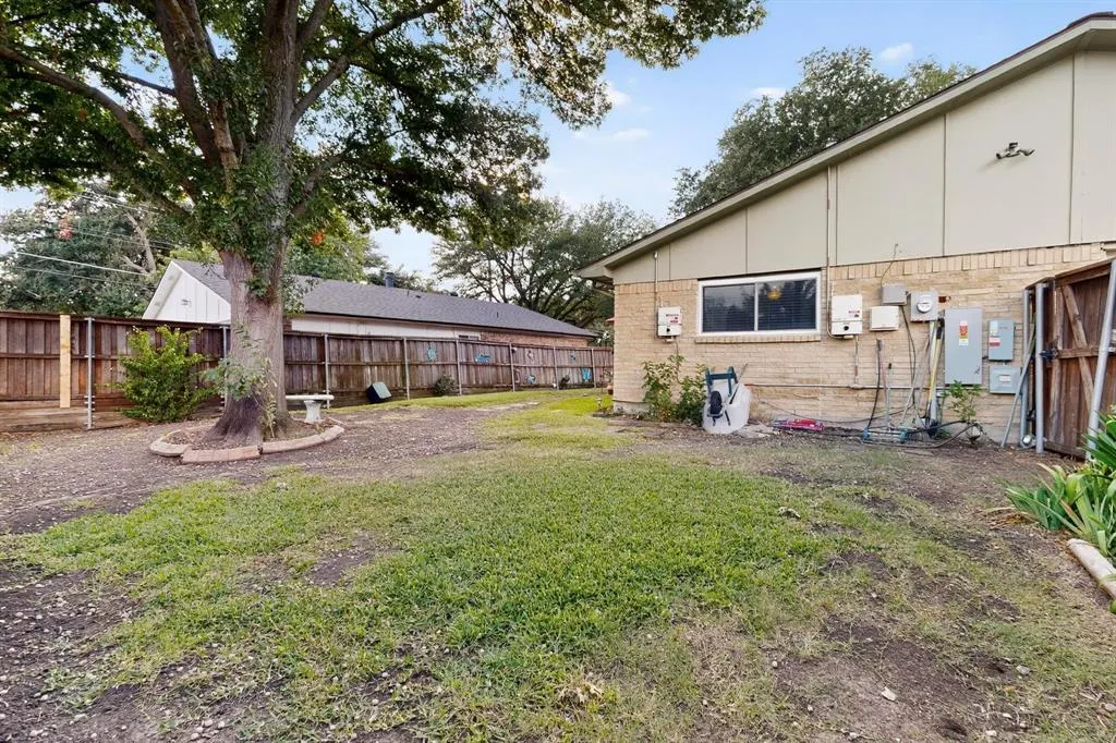 3904 Villa Downs Drive