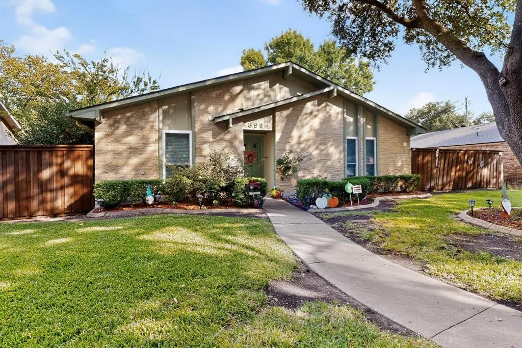 3904 Villa Downs Drive