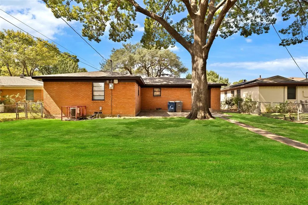 6468 Seco Boulevard