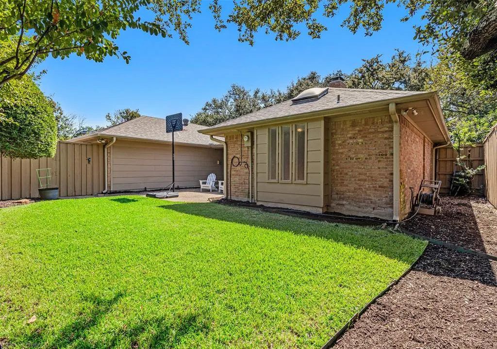 6415 Windsong Drive