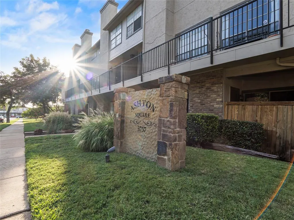 5757 Martel Avenue, #B11