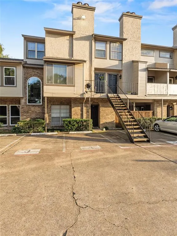 5757 Martel Avenue, #B11