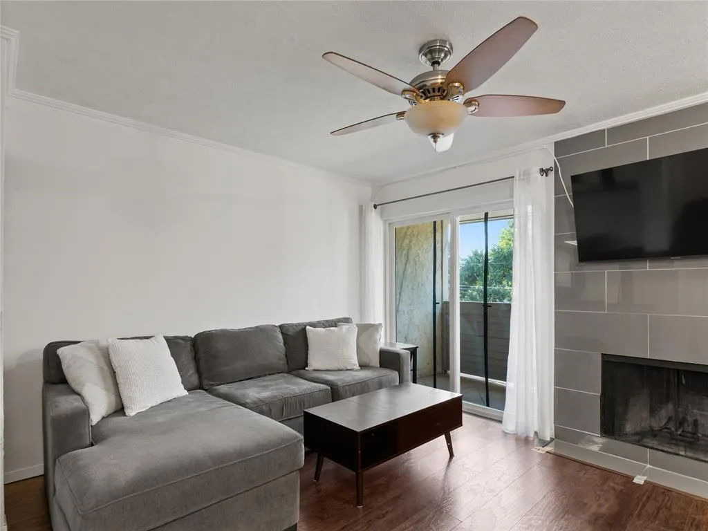 5757 Martel Avenue, #B11