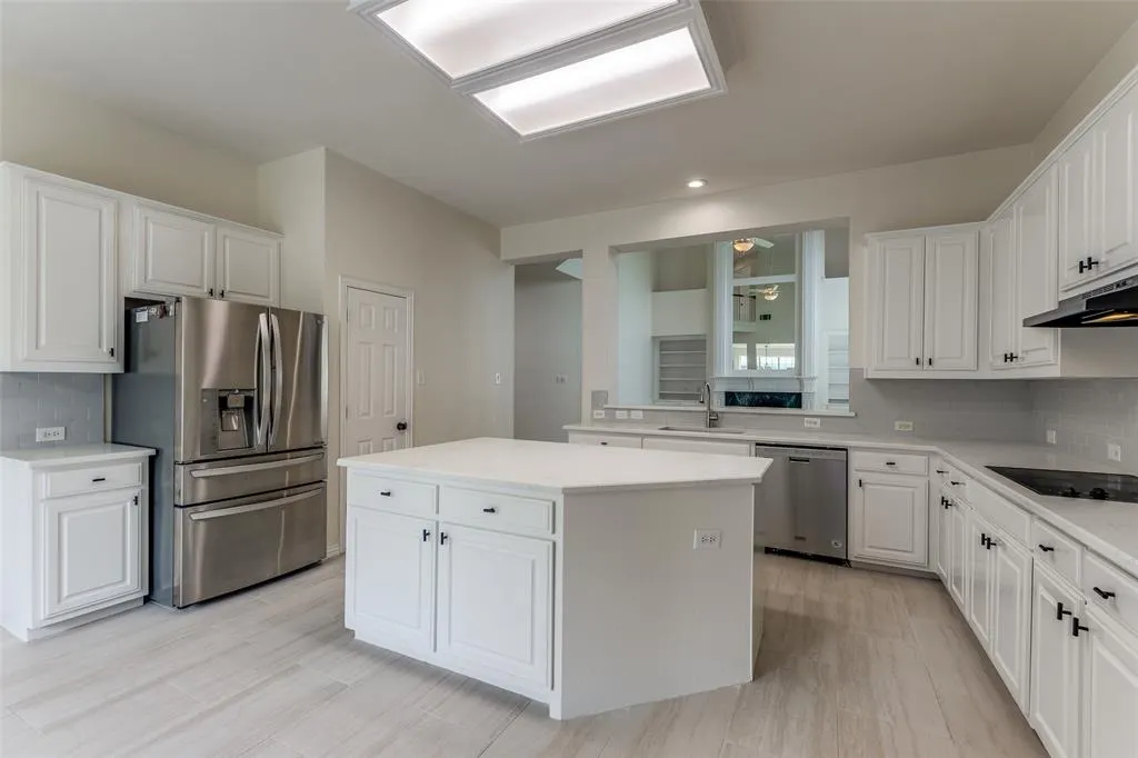 3313 Shady Valley Road