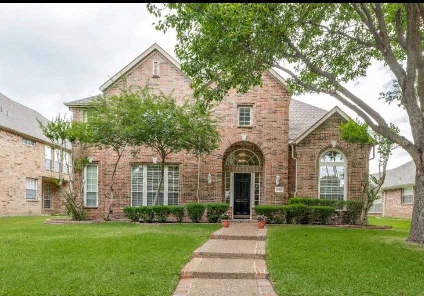 3313 Shady Valley Road