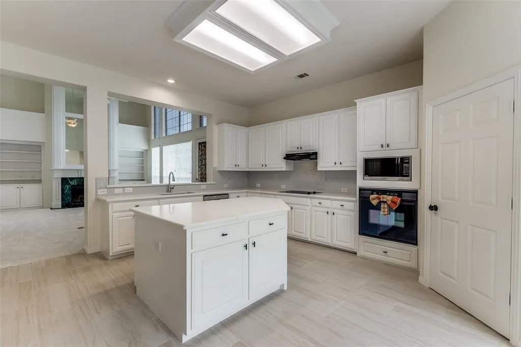 3313 Shady Valley Road