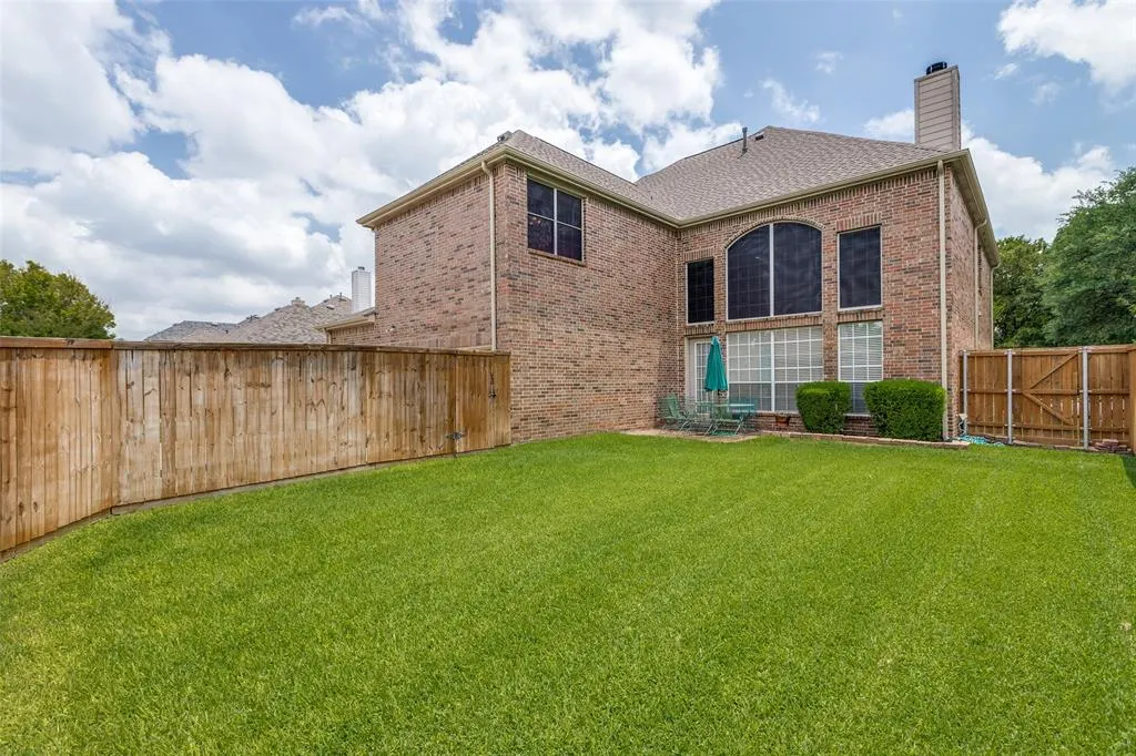 3313 Shady Valley Road