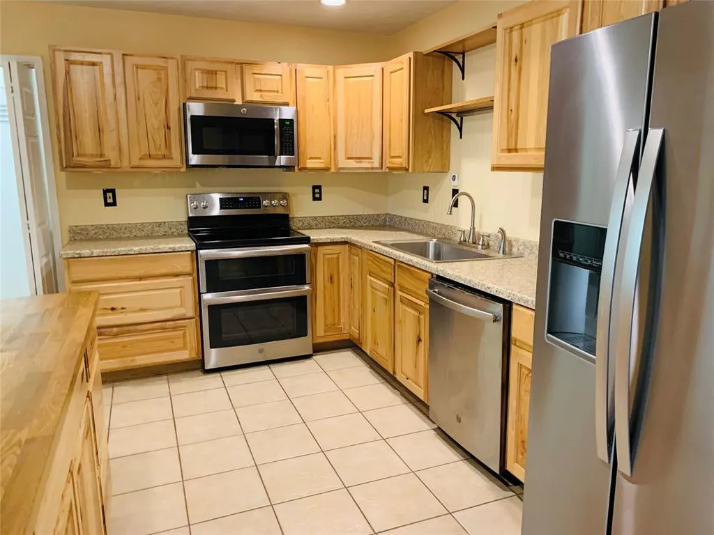 428 Timberbend Trail
