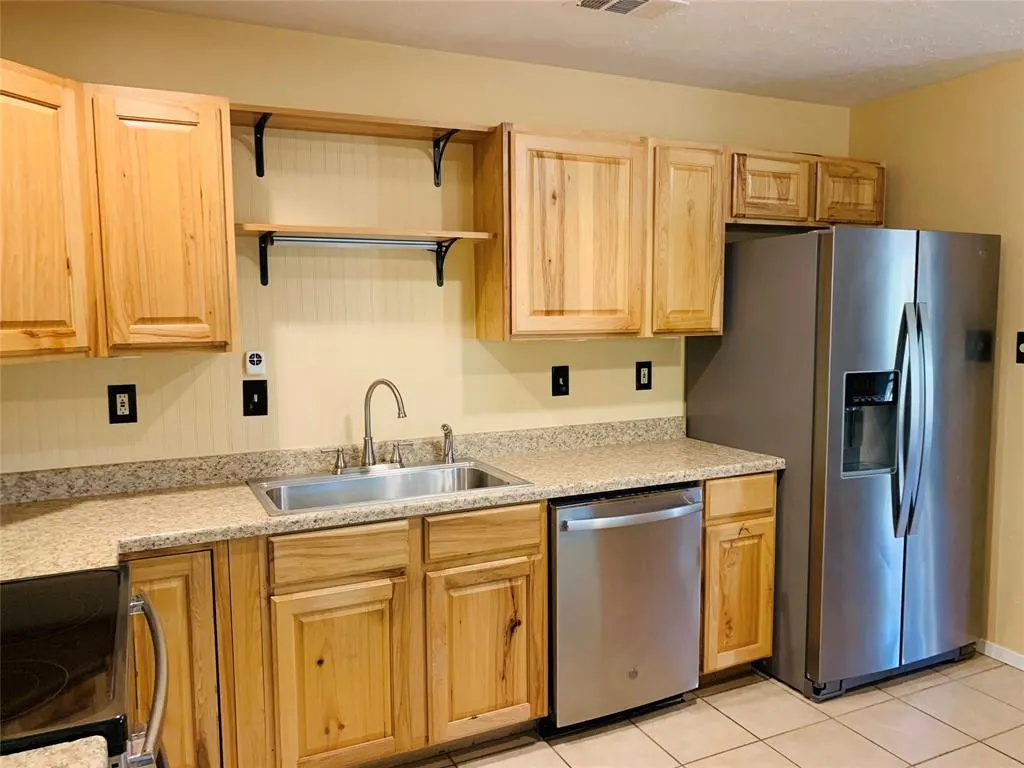 428 Timberbend Trail