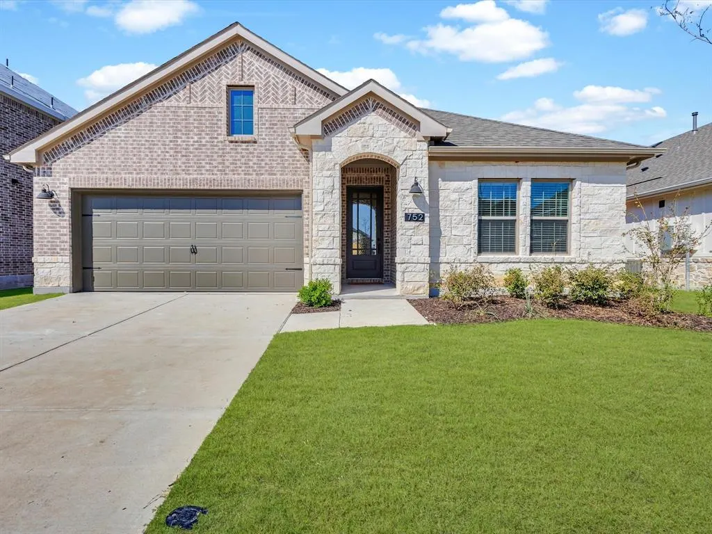 752 Waterhouse Lake Drive