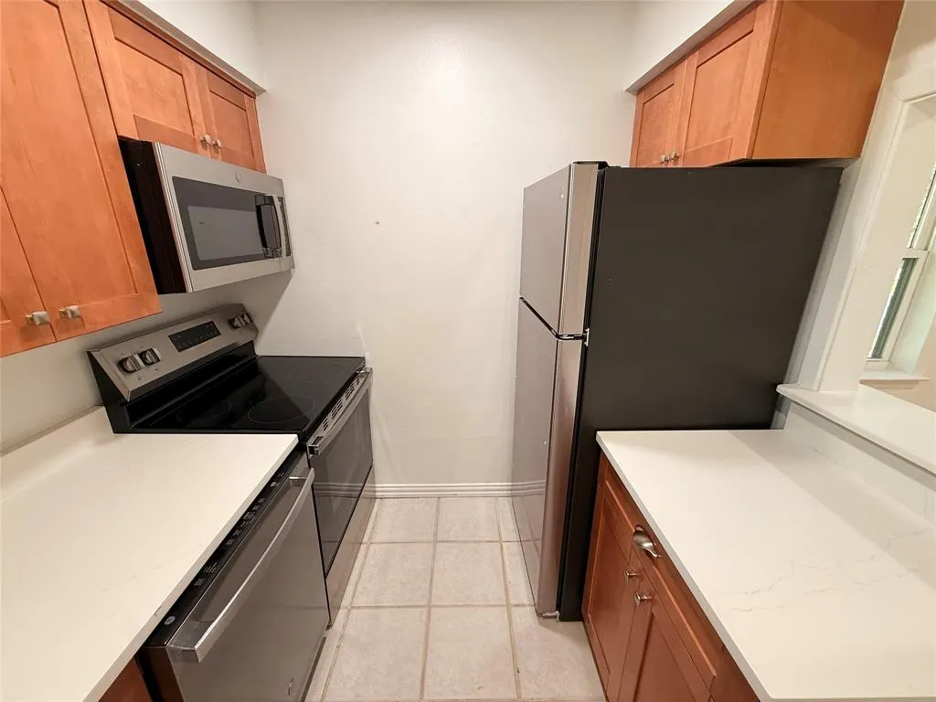 3933 Inwood Road, #2023