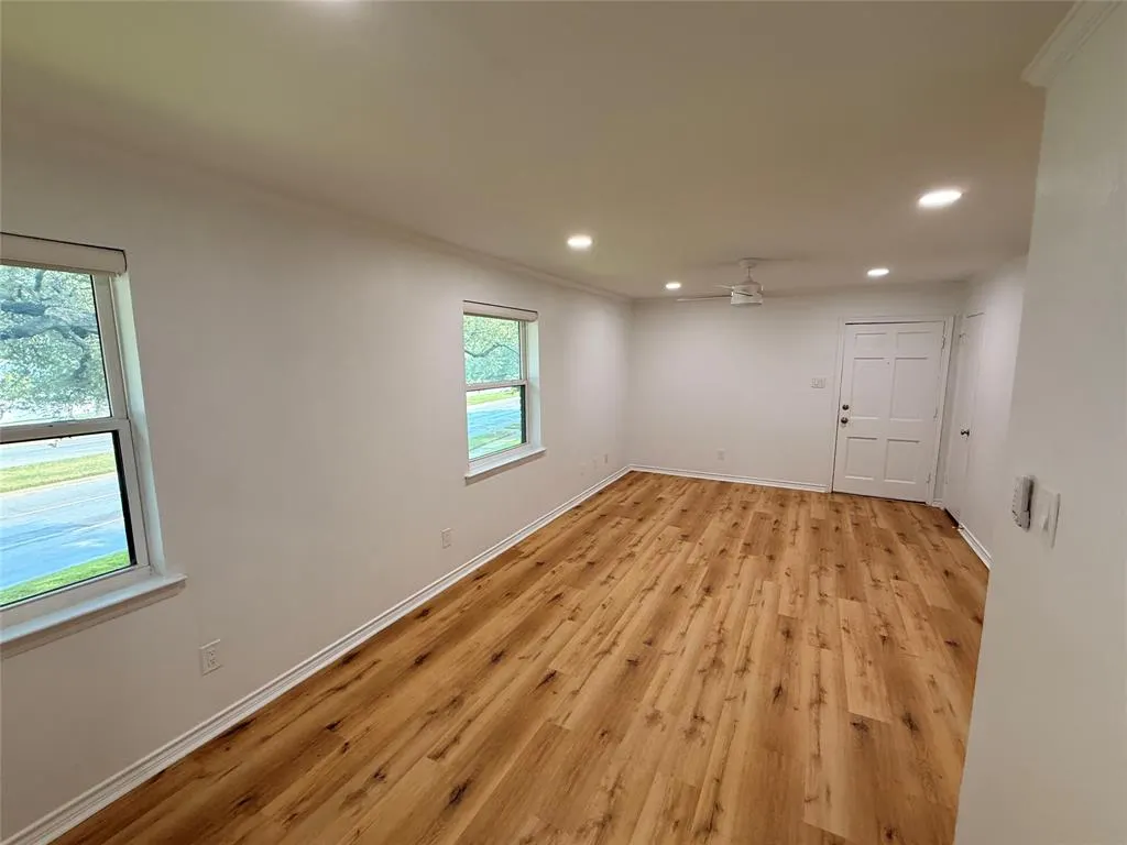 3933 Inwood Road, #2023