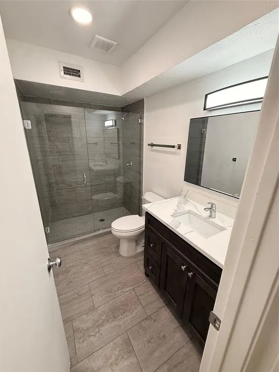 3933 Inwood Road, #2023