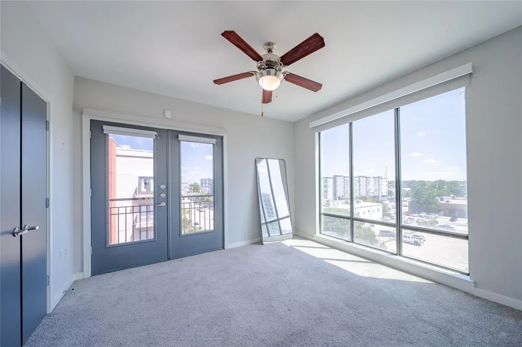 5609 SMU Boulevard, #501