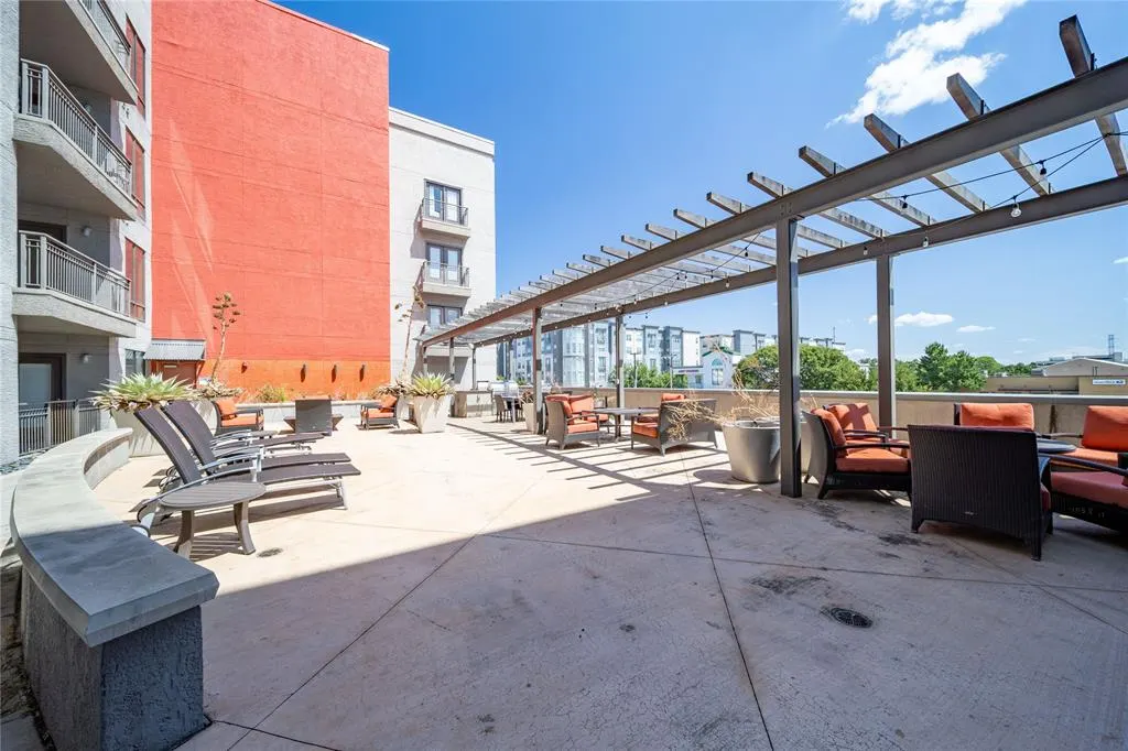 5609 SMU Boulevard, #501