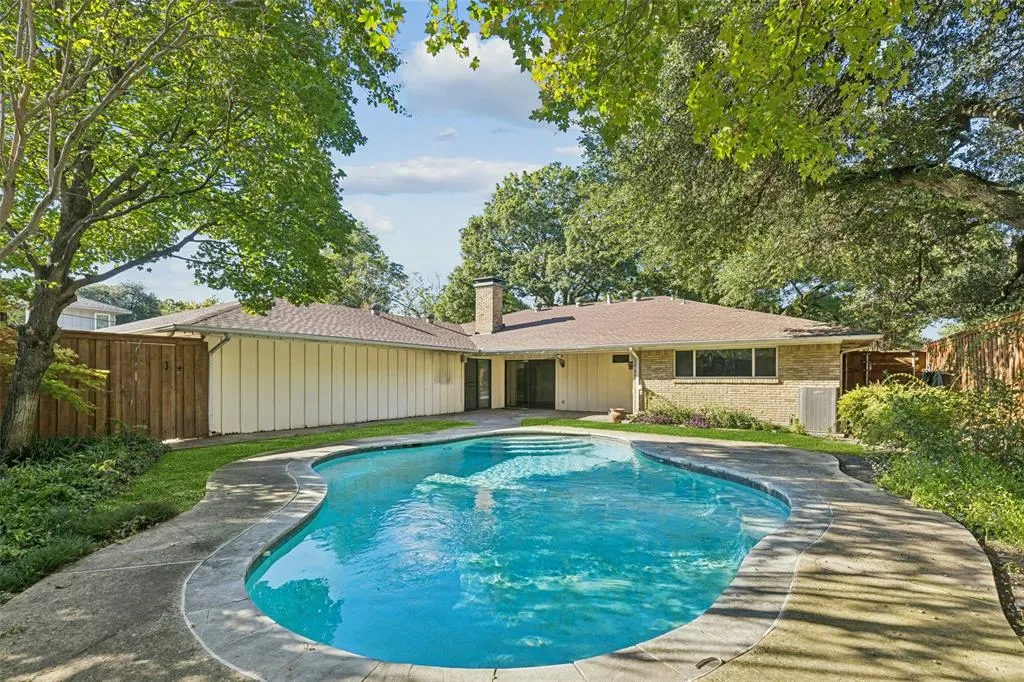 6158 Chesley Lane