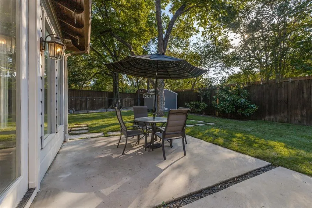 3778 Shorecrest Drive