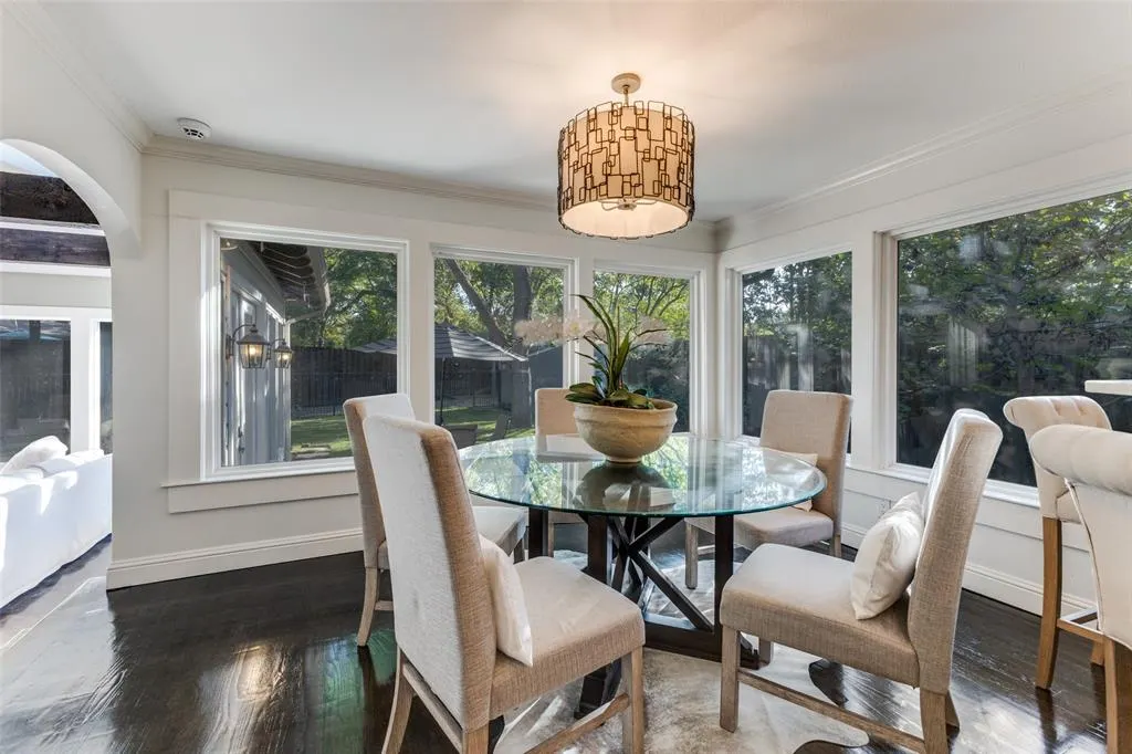 3778 Shorecrest Drive